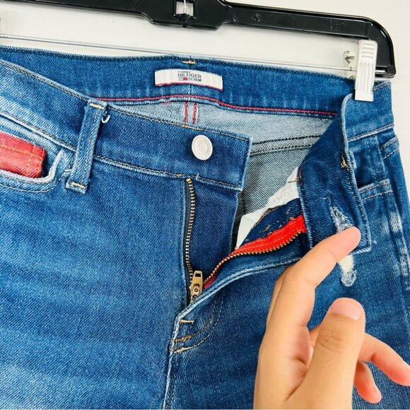 Tommy Hilfiger Denim  High Rise Distressed Skinny Open Hem Legging Women Size 2 - Picture 10 of 16
